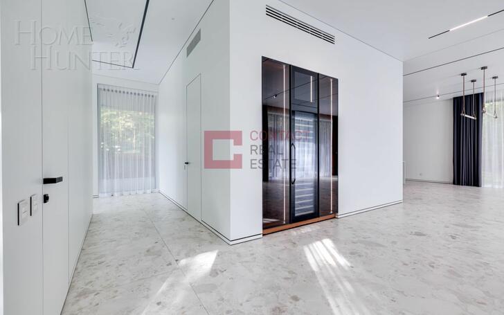 2-этажный коттедж 650 м² с отделкой