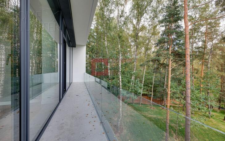 2-этажный коттедж 650 м² с отделкой