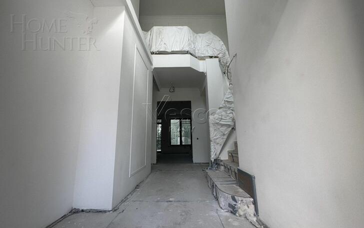 2-этажный коттедж 450 м² без отделки