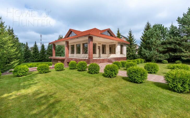 4-этажный коттедж 3 050 м² с отделкой