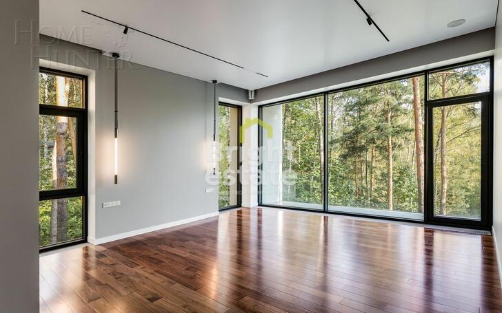 3-этажный коттедж 650 м² с отделкой