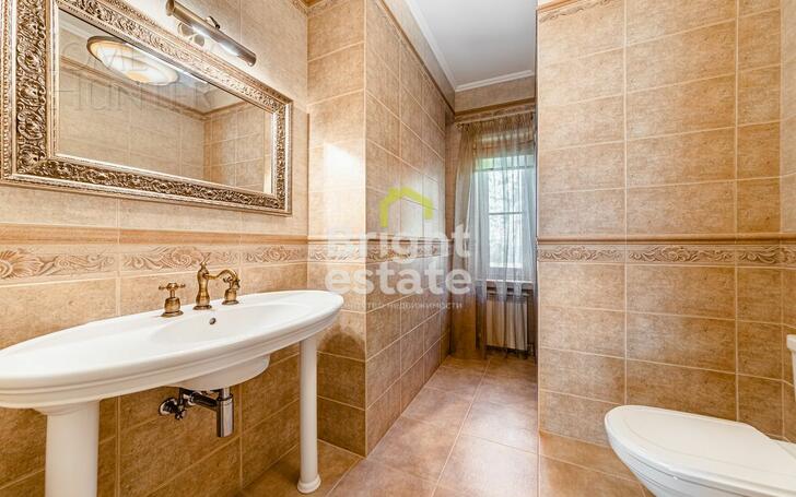 2-этажный коттедж 800 м² с отделкой