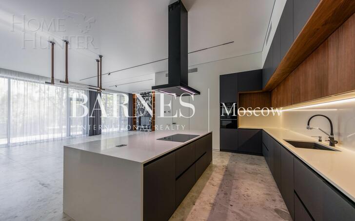 2-этажный коттедж 650 м² с отделкой