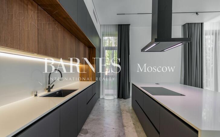 2-этажный коттедж 650 м² с отделкой