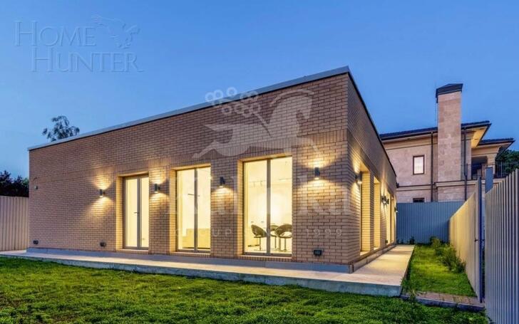 1-этажный коттедж 250 м² с отделкой