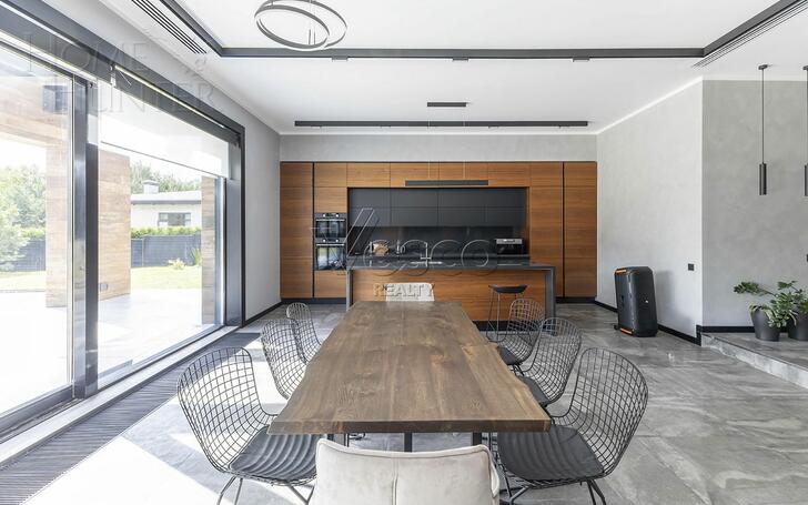 2-этажный коттедж 540 м² с отделкой