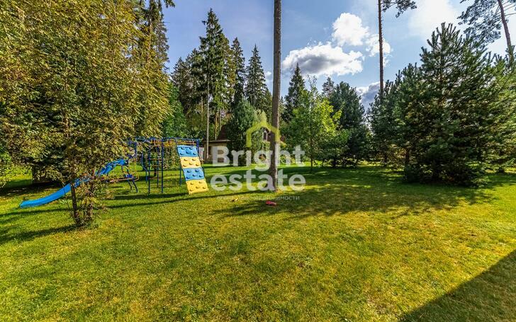 3-этажный коттедж 600 м² с отделкой