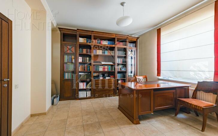 2-этажный коттедж 2 500 м² с отделкой