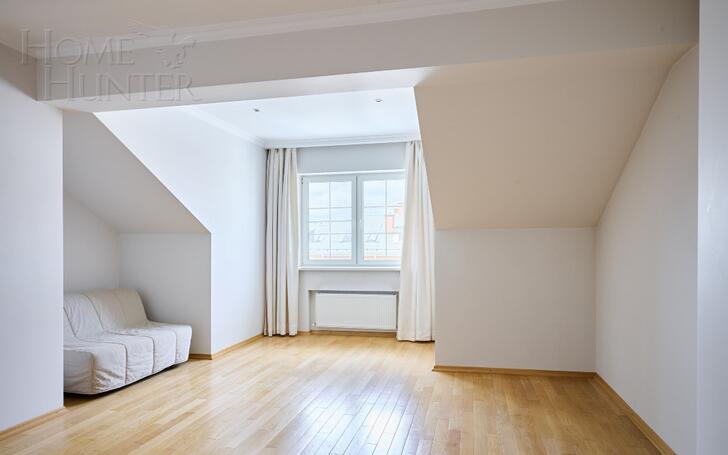 3-этажный таунхаус 270 м² с отделкой