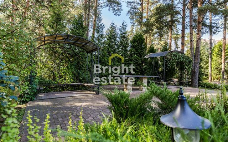3-этажный коттедж 420 м² с отделкой