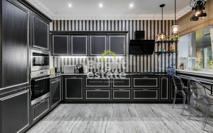 3-этажный коттедж 420 м² с отделкой