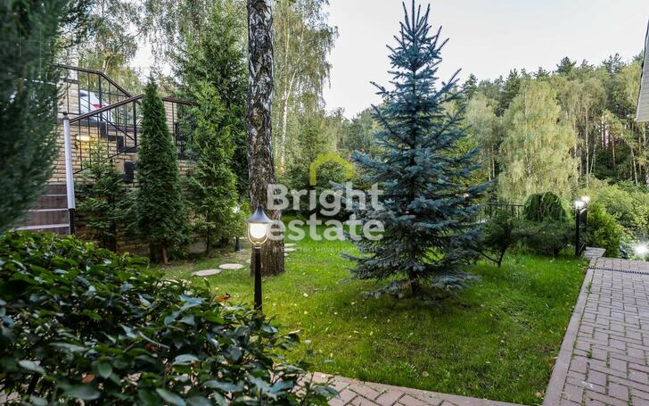 3-этажный коттедж 420 м² с отделкой
