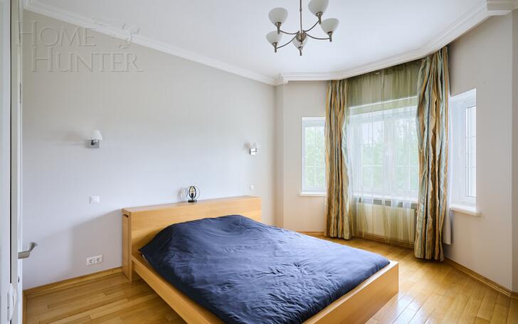 3-этажный таунхаус 270 м² с отделкой