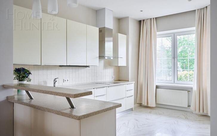 3-этажный таунхаус 270 м² с отделкой