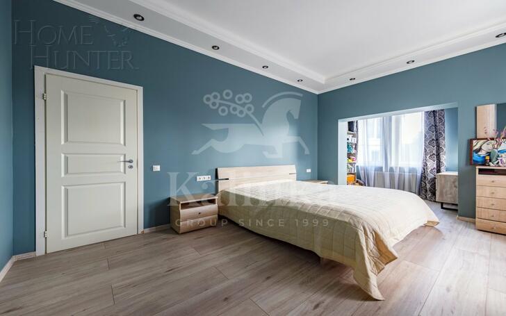 2-этажный коттедж 2 500 м² с отделкой