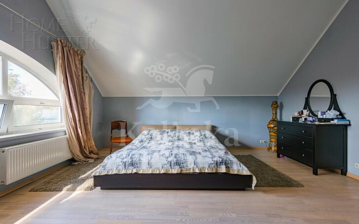 2-этажный коттедж 2 500 м² с отделкой