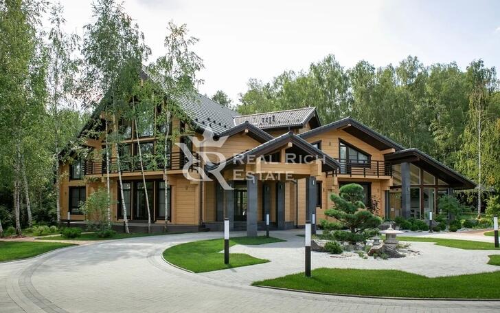 2-этажный коттедж 630 м² с отделкой