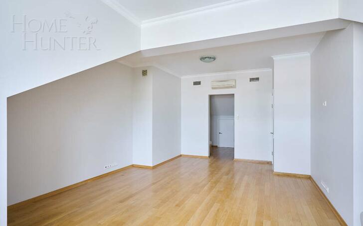 3-этажный таунхаус 270 м² с отделкой