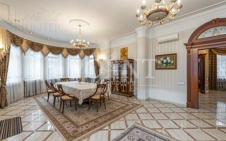 3-этажный коттедж 2 009 м² с отделкой