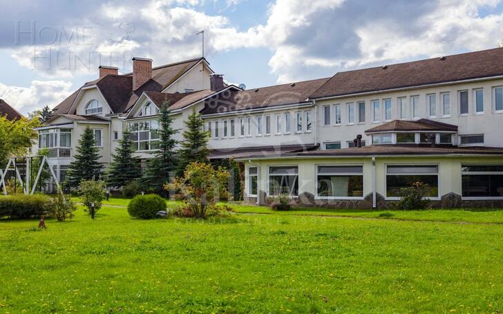 2-этажный коттедж 2 500 м² с отделкой