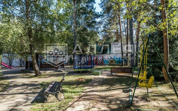 2-этажный коттедж 370 м² с отделкой