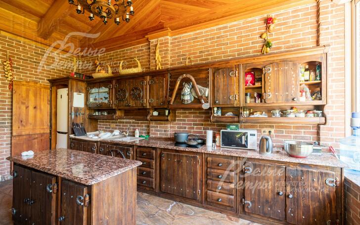 2-этажный коттедж 1 580 м² без отделки