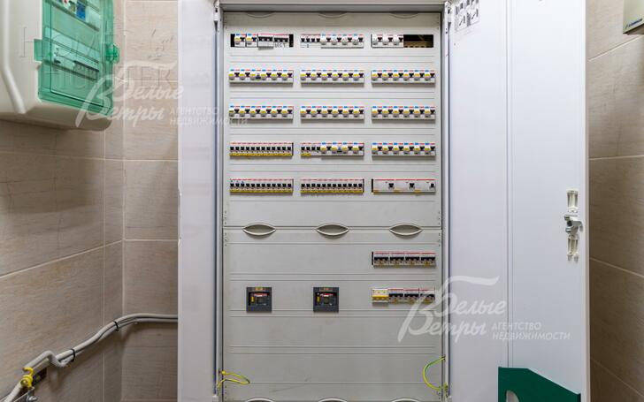 2-этажный коттедж 1 580 м² без отделки