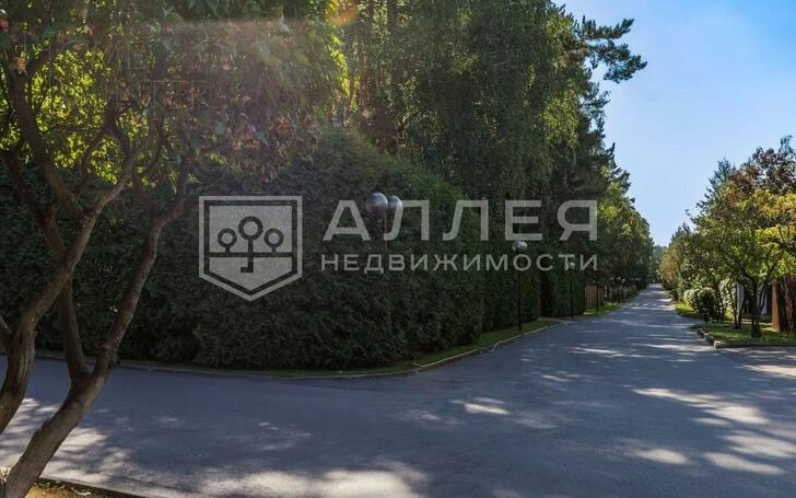 2-этажный коттедж 370 м² с отделкой