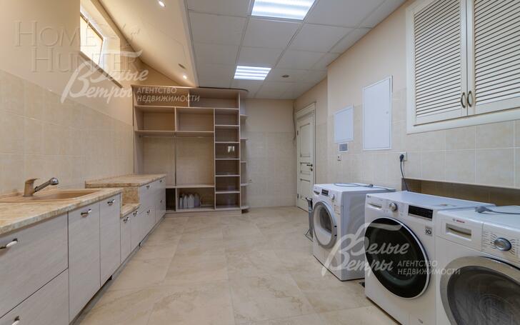 2-этажный коттедж 1 580 м² без отделки
