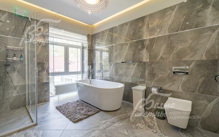 3-этажный коттедж 535 м² с отделкой