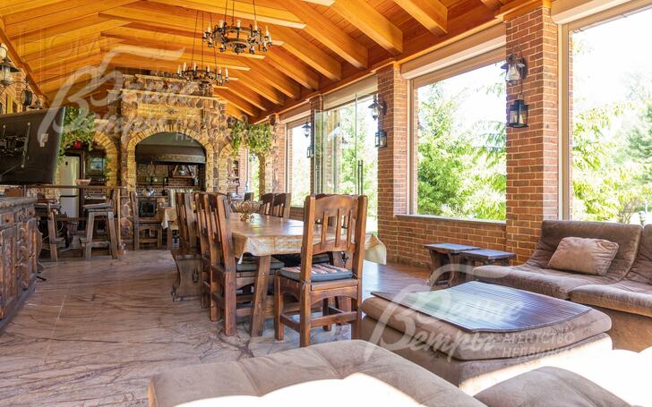 2-этажный коттедж 1 580 м² без отделки