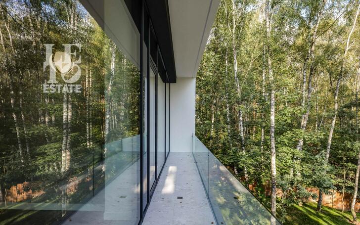 2-этажный коттедж 650 м² с отделкой