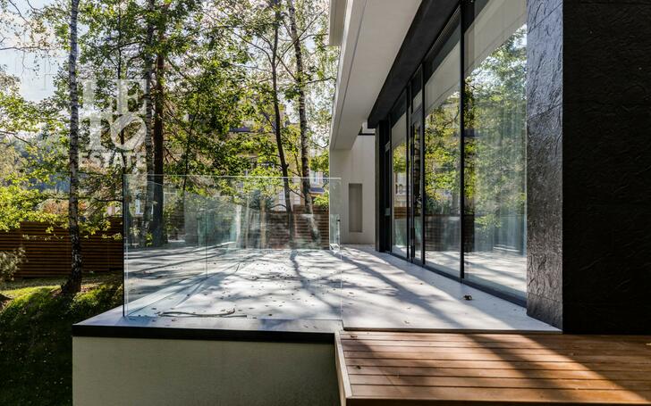2-этажный коттедж 650 м² с отделкой