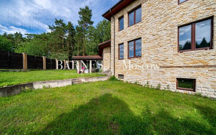 2-этажный коттедж 635.2 м² без отделки