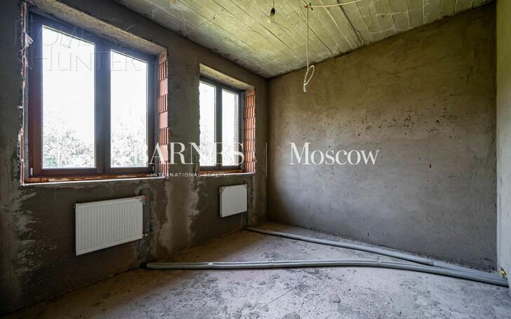 2-этажный коттедж 635.2 м² без отделки