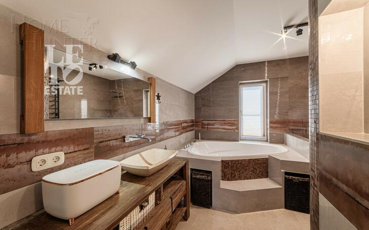 2-этажный коттедж 175 м² с отделкой