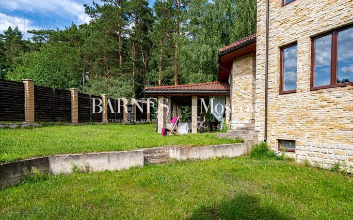 2-этажный коттедж 635.2 м² без отделки