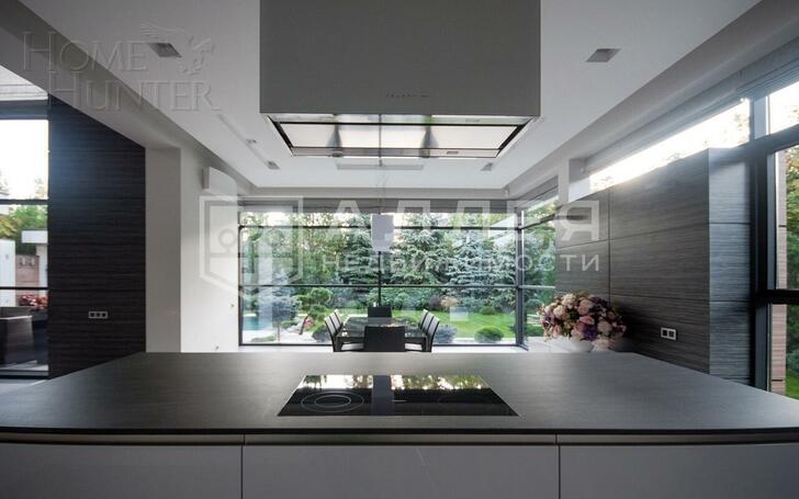 3-этажный коттедж 1 450 м² с отделкой