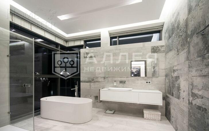 3-этажный коттедж 1 450 м² с отделкой
