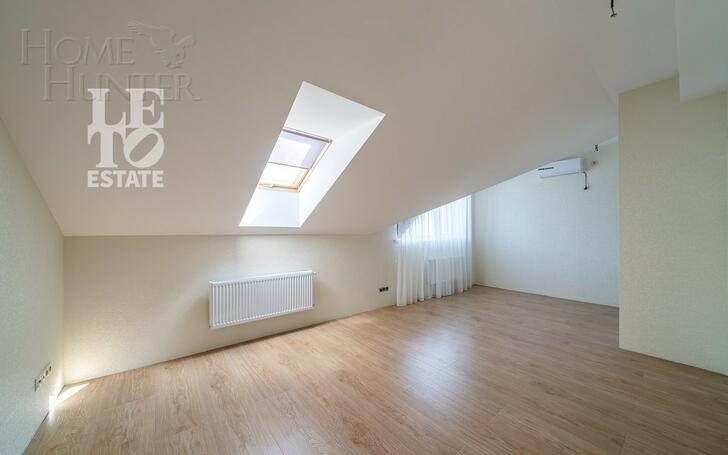 2-этажный таунхаус 286.7 м² с отделкой