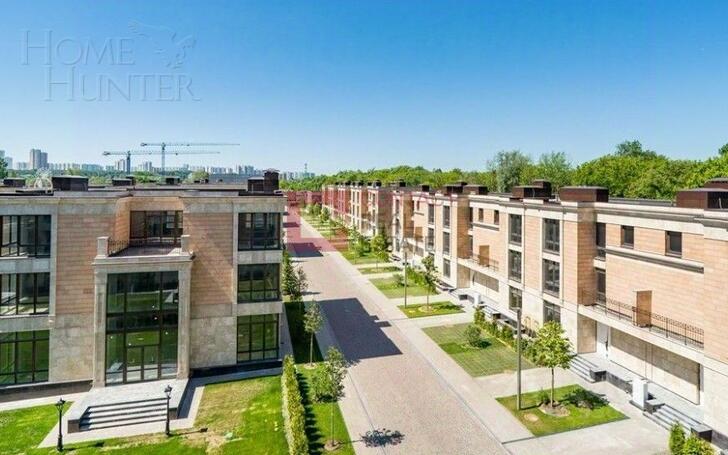 3-этажный коттедж 856 м² без отделки