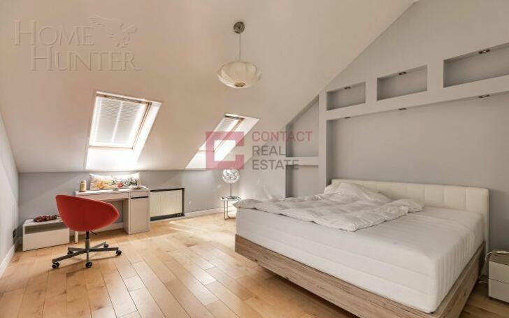 3-этажный таунхаус 350 м² с отделкой