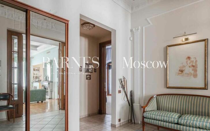 5-КОМН. КВАРТИРА С ОТДЕЛКОЙ 220 М² НА 4 ЭТАЖЕ