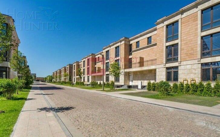 3-этажный таунхаус 412.3 м² без отделки