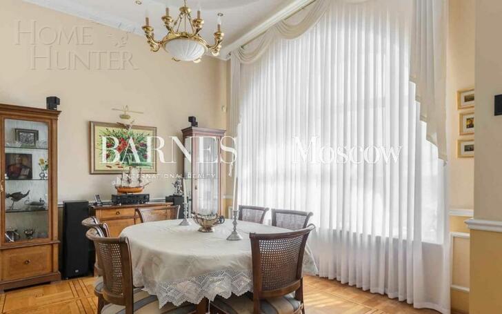 5-КОМН. КВАРТИРА С ОТДЕЛКОЙ 220 М² НА 4 ЭТАЖЕ