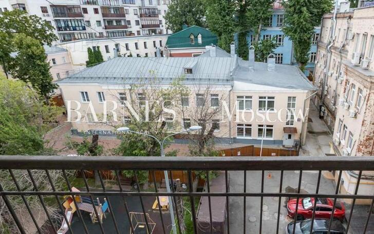 5-КОМН. КВАРТИРА С ОТДЕЛКОЙ 220 М² НА 4 ЭТАЖЕ