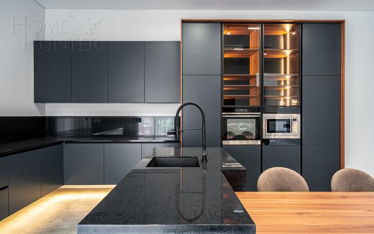 2-этажный коттедж 1 327 м² с отделкой