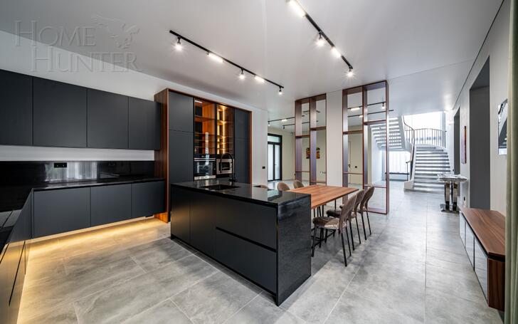 2-этажный коттедж 1 327 м² с отделкой