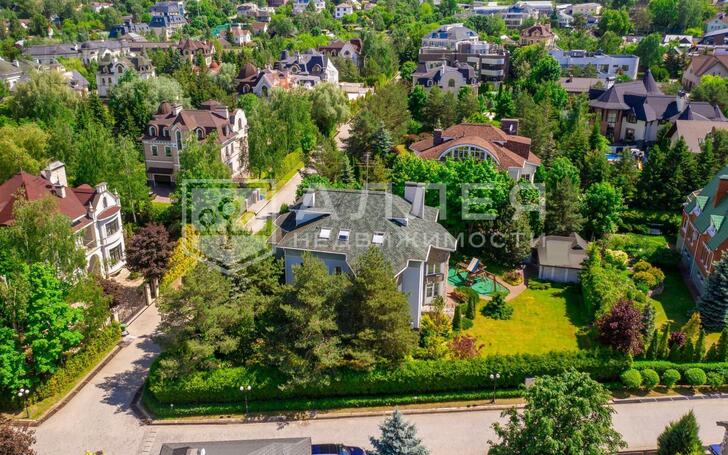 2-этажный коттедж 633 м² с отделкой