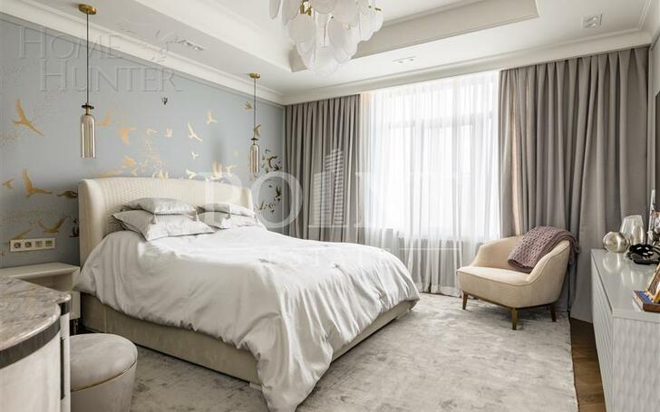 3-этажный коттедж 1 100 м² с отделкой